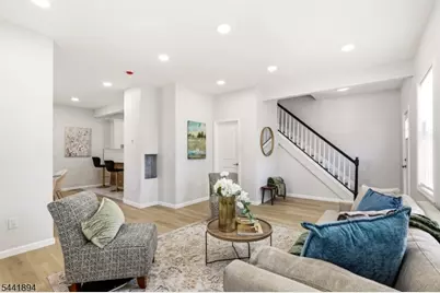 44 Fabyan Pl, Newark, NJ 07108 - Photo 12