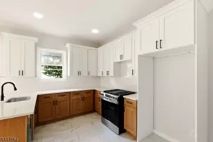 44 Fabyan Pl, Newark, NJ 07108 - Photo 12