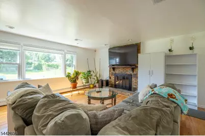 1758 Kenneth Ave, Union Township, NJ 07083 - Photo 12