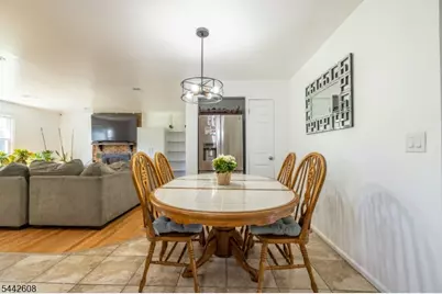 1758 Kenneth Ave, Union Township, NJ 07083 - Photo 10