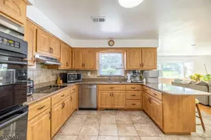 1758 Kenneth Ave, Union Township, NJ 07083 - Photo 6
