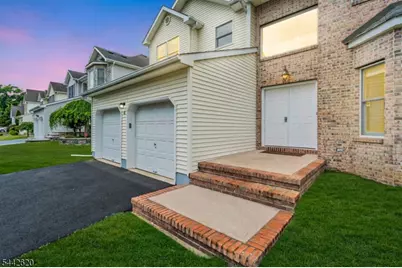 42 Leah Way, Parsippany, NJ 07054 - Photo 4