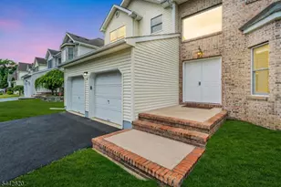 42 Leah Way, Parsippany, NJ 07054 - Photo 4