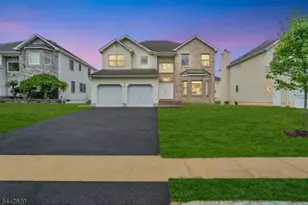 42 Leah Way, Parsippany, NJ 07054 - Photo 2