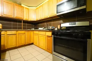 10 Oriental St, Newark, NJ 07104 - Photo 4