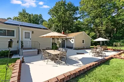 8 Alyson Dr, Fairfield, NJ 07004 - Photo 30