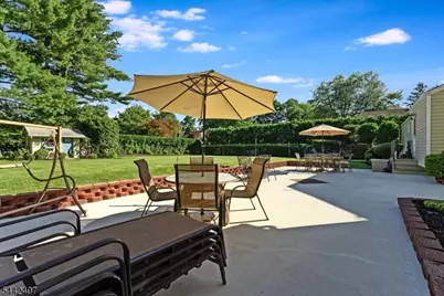 8 Alyson Dr, Fairfield, NJ 07004 - Photo 26