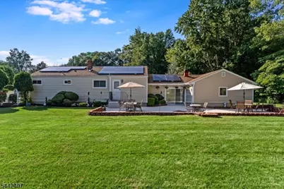 8 Alyson Dr, Fairfield, NJ 07004 - Photo 28