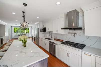25 Tremont Ter, Livingston, NJ 07039 - Photo 12