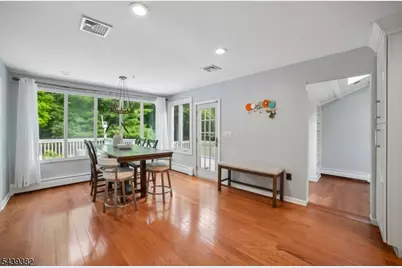 25 Tremont Ter, Livingston, NJ 07039 - Photo 8