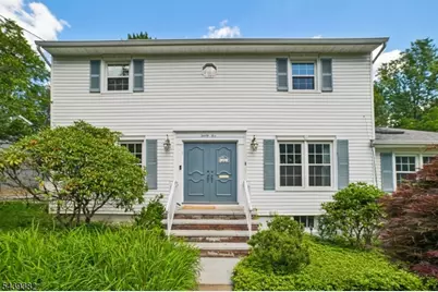 25 Tremont Ter, Livingston, NJ 07039 - Photo 2