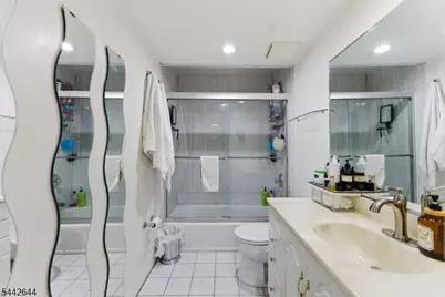 366-382 Trenton Ave #2F, Paterson, NJ 07503 - Photo 14
