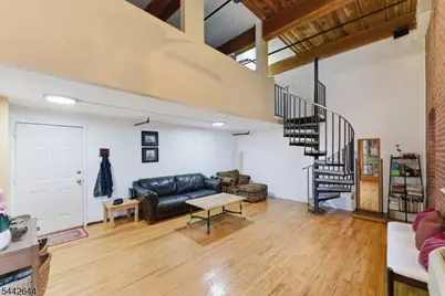 366-382 Trenton Ave #2F, Paterson, NJ 07503 - Photo 8