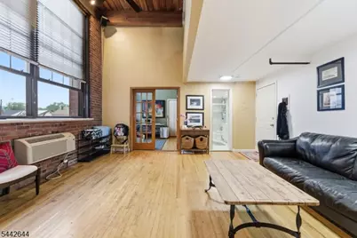 366-382 Trenton Ave #2F, Paterson, NJ 07503 - Photo 10