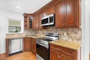 55 14th Ave, Elmwood Park, NJ 07407 - Photo 6