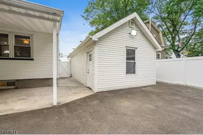 55 14th Ave, Elmwood Park, NJ 07407 - Photo 32