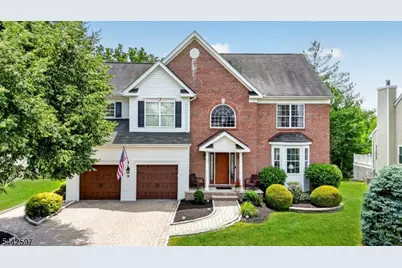 9 Summerfield Dr, Franklin Township, NJ 08540 - Photo 1