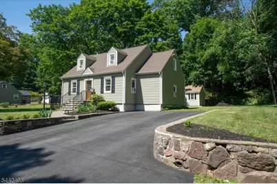 46 Lakeside Dr, Rockaway, NJ 07866 - Photo 4