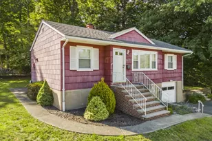 33 Walter Dr, Bloomingdale, NJ 07403 - Photo 2