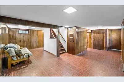 33 Walter Dr, Bloomingdale, NJ 07403 - Photo 28