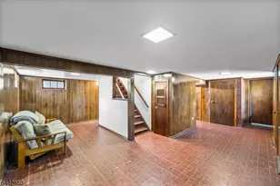 33 Walter Dr, Bloomingdale, NJ 07403 - Photo 28