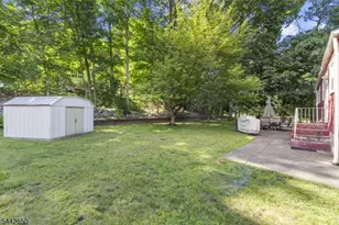 33 Walter Dr, Bloomingdale, NJ 07403 - Photo 32