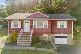 33 Walter Dr, Bloomingdale, NJ 07403 - Photo 1