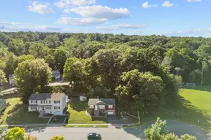 33 Walter Dr, Bloomingdale, NJ 07403 - Photo 4