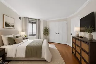 1020 Harmon Cove Tower, Secaucus, NJ 07094 - Photo 18