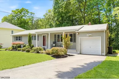 28 Delbrook Rd, Parsippany, NJ 07950 - Photo 2