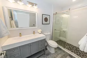 6 Chaz Way, Fairfield, NJ 07004 - Photo 18