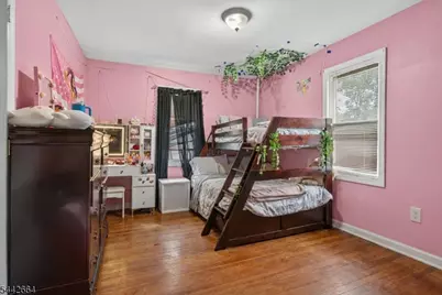416 Pine St, Roselle, NJ 07203 - Photo 16