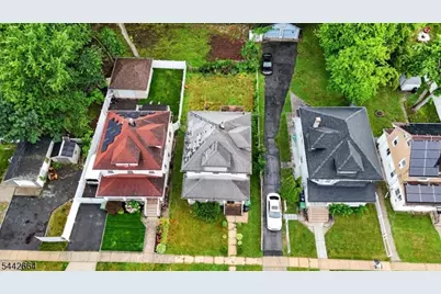 416 Pine St, Roselle, NJ 07203 - Photo 2