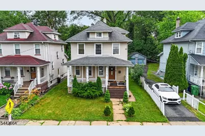 416 Pine St, Roselle, NJ 07203 - Photo 2