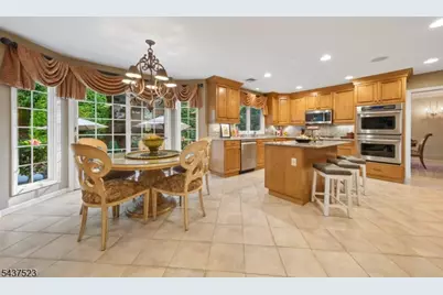 22 Trails End Ct, Westfield Town, NJ 07090 - Photo 10
