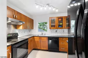 67 Shawnee Ave, Rockaway Township, NJ 07866 - Photo 10