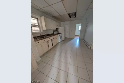 66 Erie St, Elizabeth, NJ 07206 - Photo 2