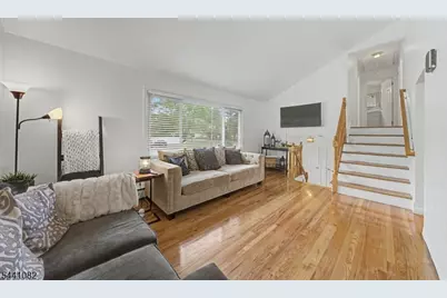 23 Distler Ave, West Caldwell, NJ 07006 - Photo 8