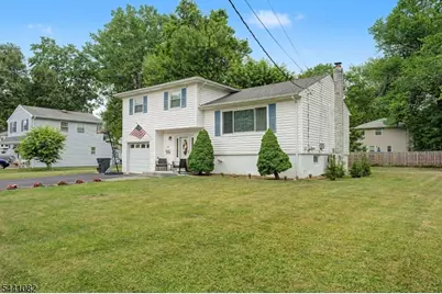 23 Distler Ave, West Caldwell, NJ 07006 - Photo 2