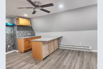 1025 Anna St, Elizabeth, NJ 07201 - Photo 12