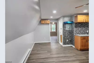 1025 Anna St, Elizabeth, NJ 07201 - Photo 10