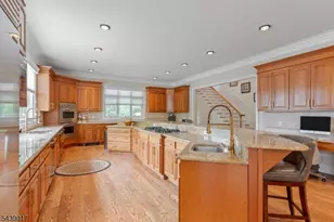 305 Green Rd, Sparta Township, NJ 07871 - Photo 14