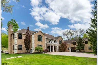 305 Green Rd, Sparta Township, NJ 07871 - Photo 2