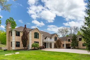 305 Green Rd, Sparta Township, NJ 07871 - Photo 2