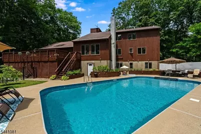 5 Dogwood Trl, Hardyston Township, NJ 07460 - Photo 4