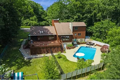 5 Dogwood Trl, Hardyston Township, NJ 07460 - Photo 1