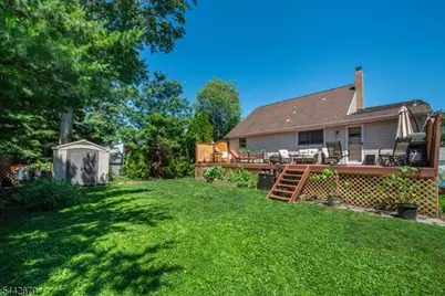 3 Maple Ln, Parsippany, NJ 07034 - Photo 18