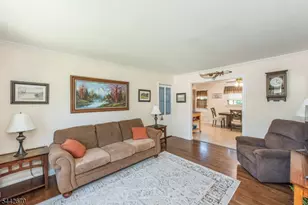 3 Maple Ln, Parsippany, NJ 07034 - Photo 4