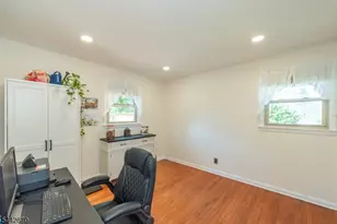 3 Maple Ln, Parsippany, NJ 07034 - Photo 10
