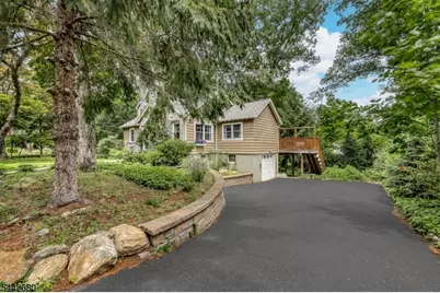 95 Balsam Rd, Wayne, NJ 07470 - Photo 2